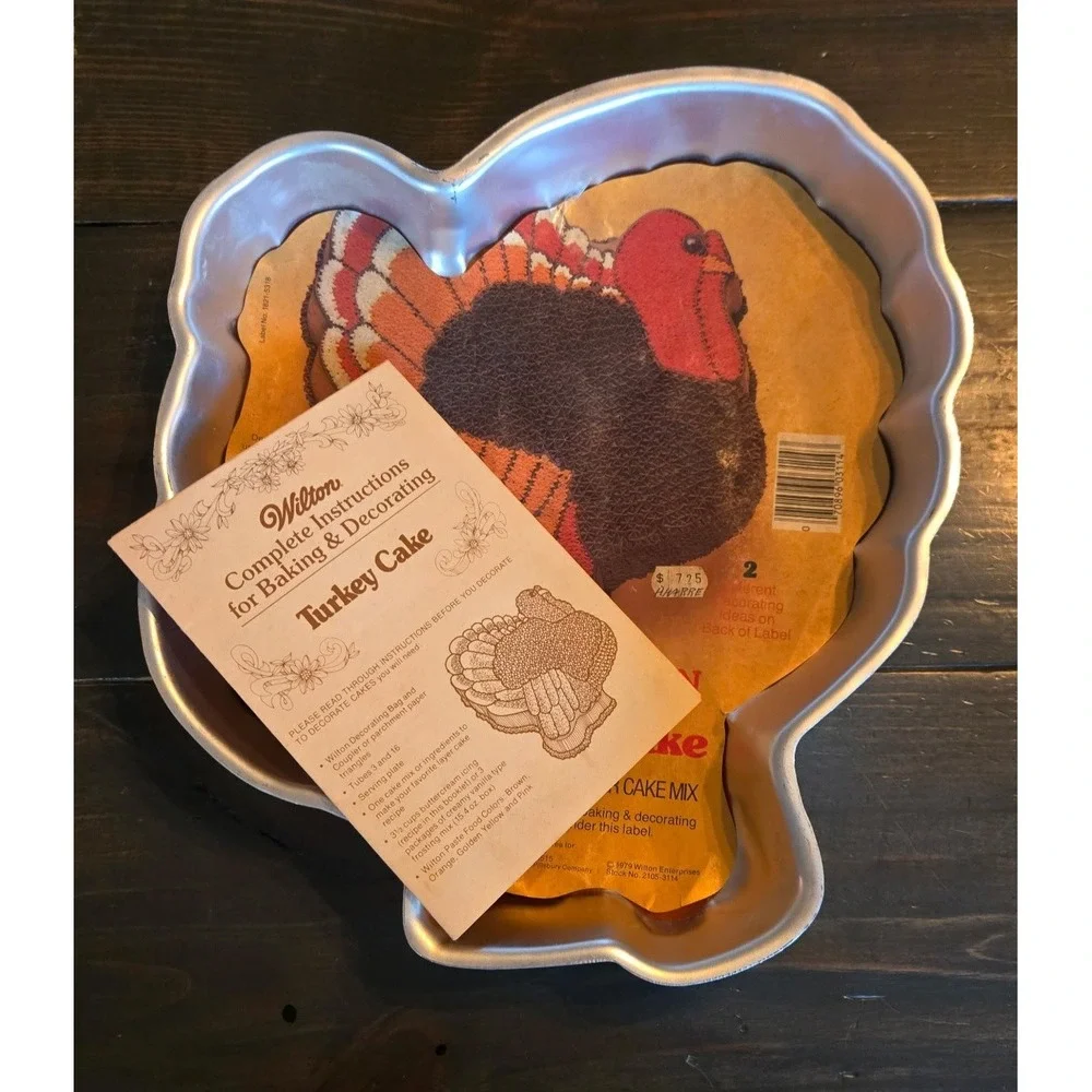 Vintage 1979 Wilton Turkey Cake Pan Thanksgiving Autumn Party Pan 2105-3114
